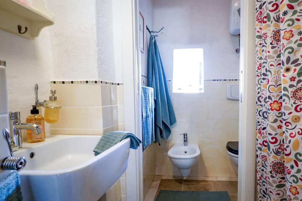 Inn Piazza In Montemerano, The Heart Of Tuscany מראה חיצוני תמונה
